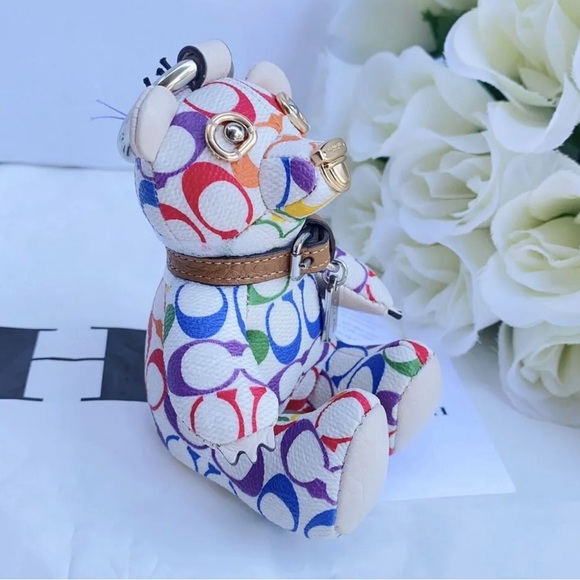 NEW COACH Bear Bag Charm In Rainbow Signature Canvas CJ953. - Picture 1 of 4